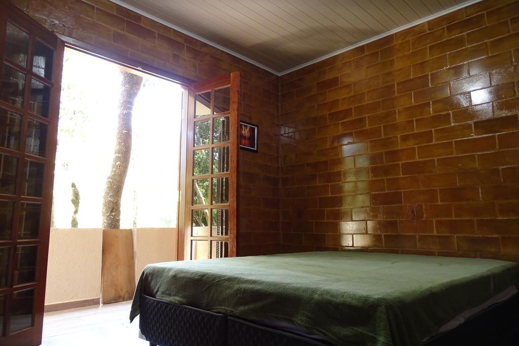 Refugio Melissa Apartment Campos do Jordao Bilik gambar