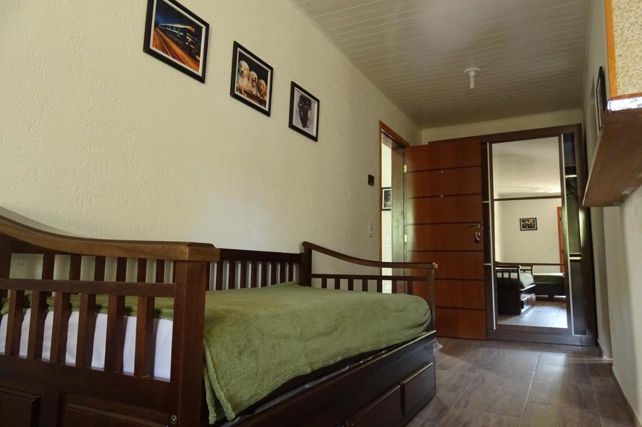 Refugio Melissa Apartment Campos do Jordao Bilik gambar