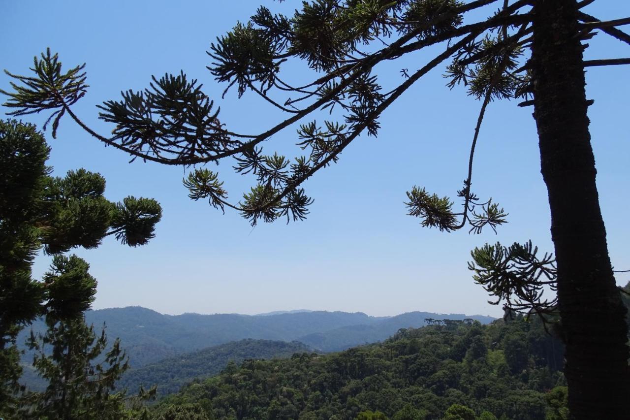 Refugio Melissa Apartment Campos do Jordao Bilik gambar